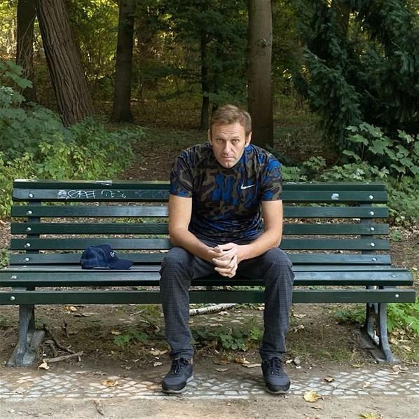 Aleksey Navalni zehirlenmesiyle ilgili olarak Putini suçladı