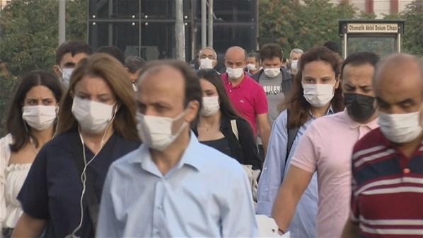 İstanbulda toplu ulaşımda pazartesi yoğunluğu