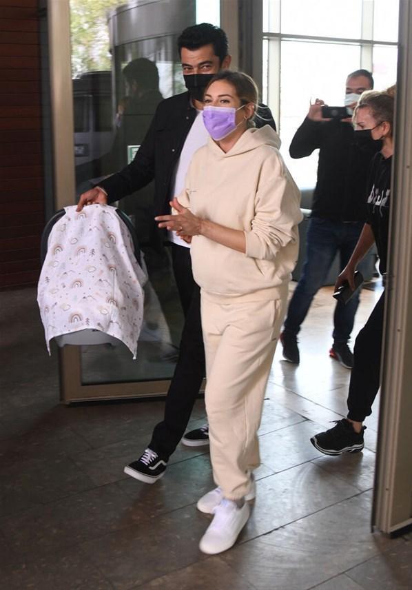 Anne olan Sinem Kobal hastaneden çıktı