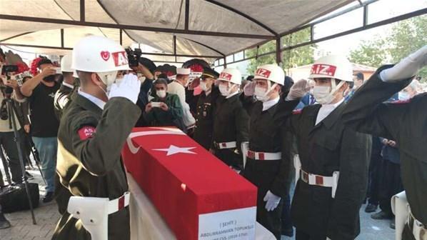 Operasyonda şehit olan Uzman Çavuş Abdurrahman Topuksuz, son yolculuğuna uğurlandı