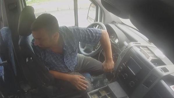 Özbek kadına minibüste istismar Kamera kaydetti