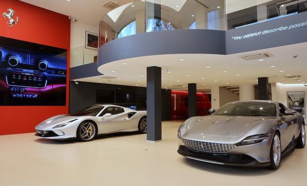 Ferrari’den İstanbul’a özel showroom