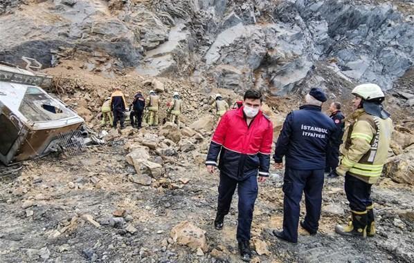 Arnavutköyde taş ocağında toprak kayması 2 işçi hayatını kaybetti