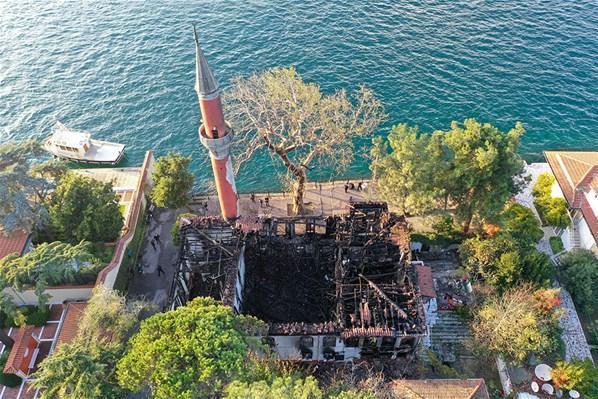 Vaniköy Camiindeki yangınla ilgili flaş gelişme Rapor açıklandı