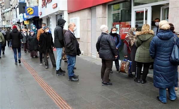 Günlük vaka sayısı o ilde yarıya düştü Harita yeşile dönüyor...