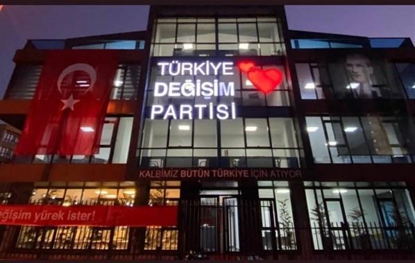 Mustafa Sarıgül, Türkiye Değişim Partisinin Genel Başkanı seçildi