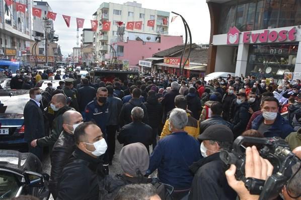 İzmir, şehidini son yolculuğuna uğurladı