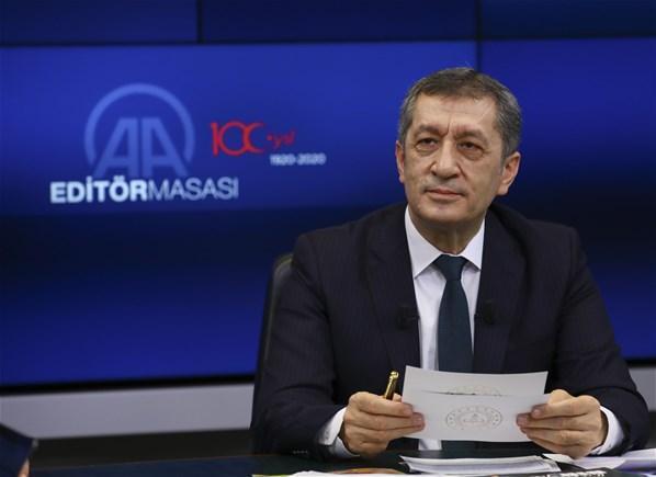 Milli Eğitim Bakanı Ziya Selçuk canlı yayında duyurdu Flaş yüz yüze eğitim kararı...