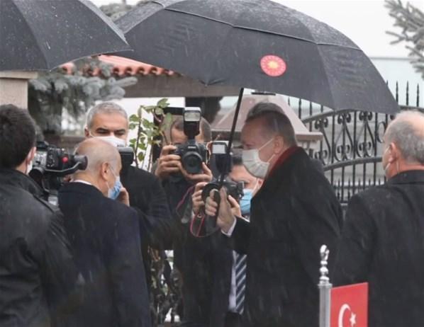 Cumhurbaşkanı Erdoğan, Bahçeliyi evinde ziyaret etti