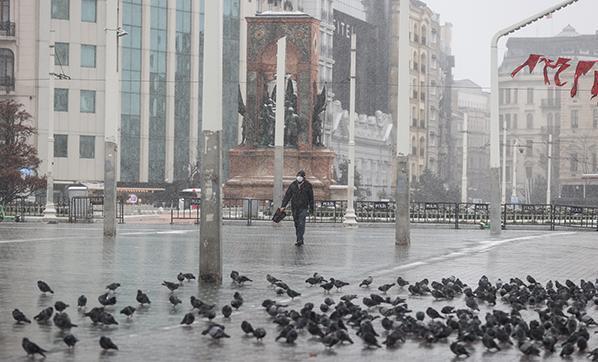 Meteorolojiden Marmara ve İstanbul için yoğun kar yağışı uyarısı