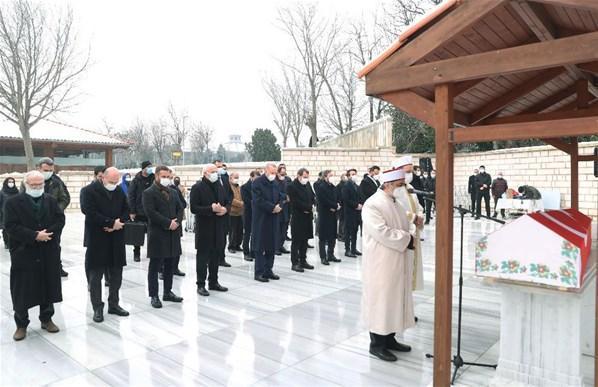 Cumhurbaşkanı Erdoğan hayatını kaybeden Prof. Dr. Nur Verginin cenaze törenine katıldı