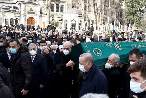 Cumhurbaşkanı Erdoğan yazar Bahadıroğlunun cenazesine katıldı