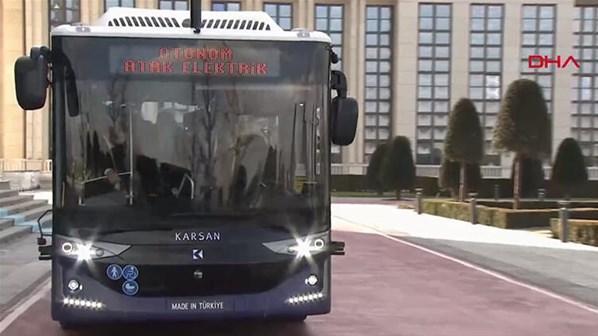 Cumhurbaşkanı Erdoğan ilk elektrikli sürücüsüz otobüsü test etti Kabine Toplantısına Atak Electric ile gitti