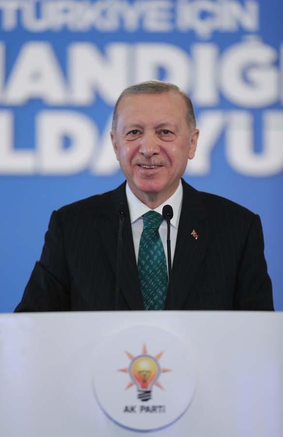 Cumhurbaşkanı Erdoğandan Boğaziçi protestolarına tepki: Öğrenci misiniz yoksa terörist mi