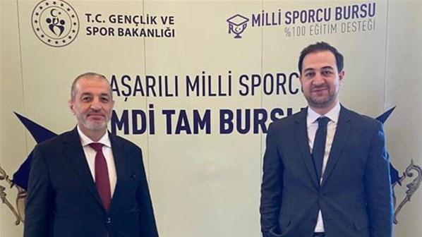 Milli Sporcu Bursu ile sporculara HKÜ’den de yüzde yüz destek