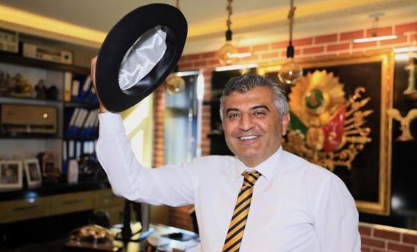 Haczettirdiği Süleyman Demirelin şapkasını değerini verene satacak