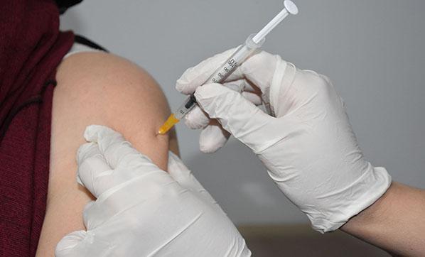 BioNTech aşısında alerji gösterene ikinci doz yapılmayacak