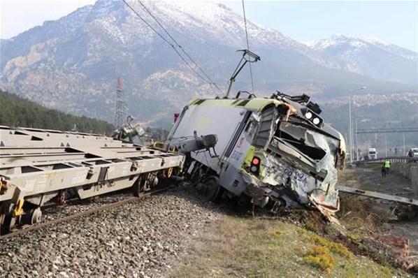 Adanada tren kazası Yaralılar var
