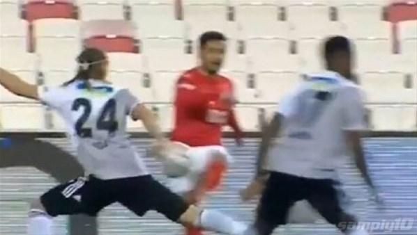 Sivasspor - Beşiktaş maçında iki penaltı tepkisi Sosyal medya yıkıldı