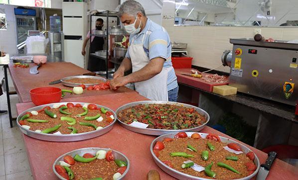 İftar menüleri Osmanlı lezzeti Kilis tavası ile şenleniyor