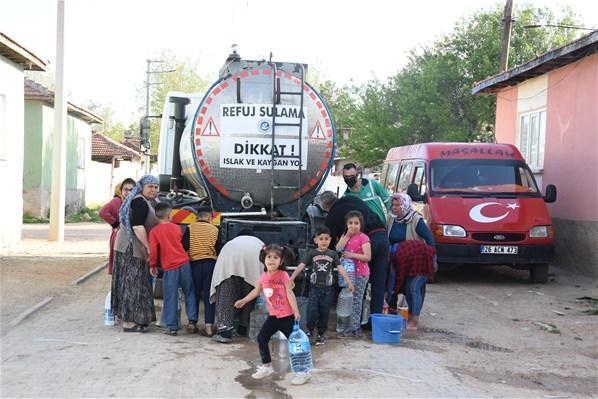 Musluktan sular sarı renkte aktı Hatlar acilen kesildi...