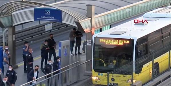 İstanbulda hareketli dakikalar Metrobüsü rehin aldı