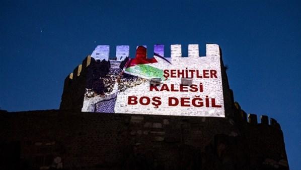 Ankara Kalesi Filistine destek için ışıklandırıldı