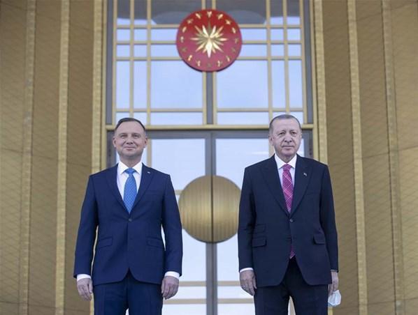 Polonya Cumhurbaşkanı Ankarada Cumhurbaşkanı Erdoğan karşıladı