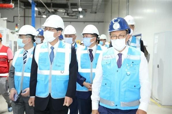 Çin Büyükelçisi Kalyon Güneş Teknolojileri Fabrikası’nı ziyaret etti