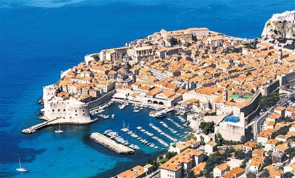Bir Ortaçağ kentinde çağdaş bir tatil için Dubrovnik
