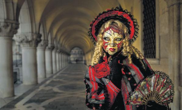 Maskelerin  kanalların ve aşkın şehri Venedik