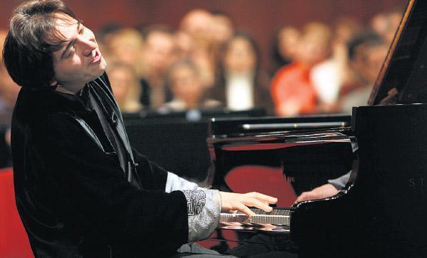 Fazıl’ın 20 yıldır çalıştığı müzisyen: Chopin