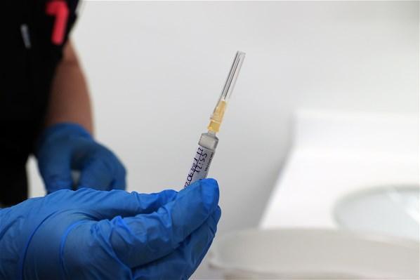 Turkovac aşısının yapıldığı ilk kişilerden Flaş yan etki açıklaması