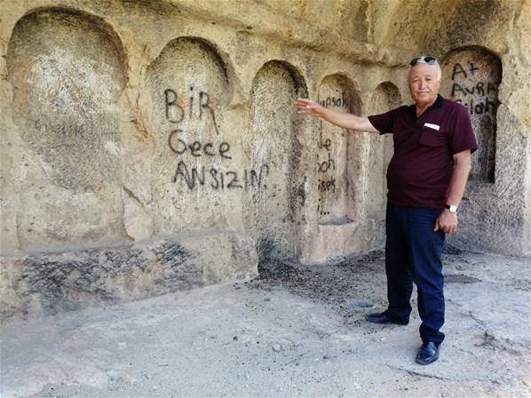 Tarihi manastırda skandal Böyle görüntülendi