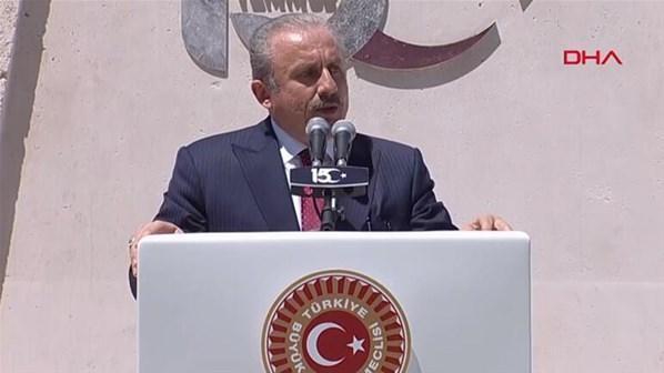 Cumhurbaşkanı Erdoğan Mecliste O bölgeye karanfil...