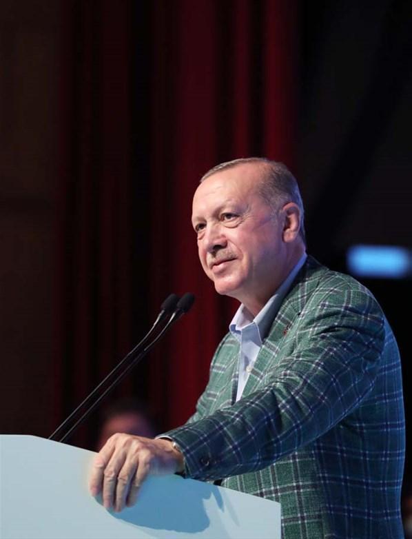 Cumhurbaşkanı Erdoğan camlı yayında duyurdu: İlk kabine toplantısında da bunu teminat altına alacağız.