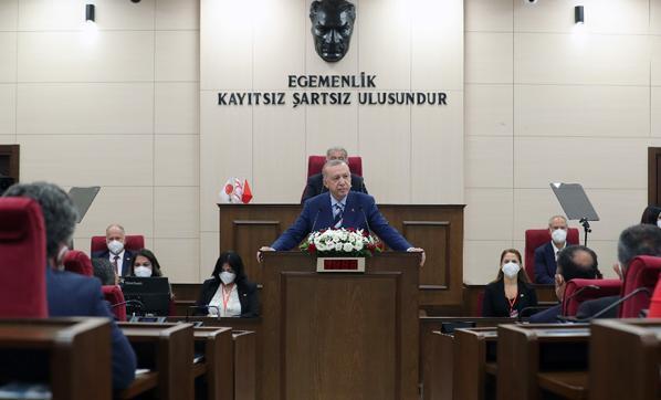 Cumhurbaşkanı Erdoğan beklenen müjdeyi duyurdu: KKTCye cumhurbaşkanlığı külliyesi inşa edilecek