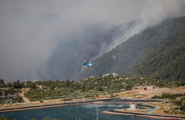 Türkiyeyi yasa boğan orman yangınlarında son durum Alevler mahalleyi sardı... Bodrum Belediye Başkanı Ahmet Aras: Artık ne yapacağımızı şaşırdık...