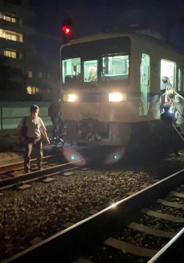 Tokyoda banliyö treninde bıçaklı saldırı: 10 yaralı