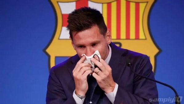 Messi gözyaşları içinde veda etti yeni adresini...