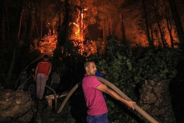 Burdur Bucaktaki orman yangını ile mücadele sürüyor 7 mahalle tahliye edildi karayolu trafiğe kapatıldı