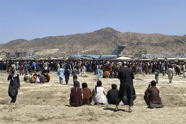 Rusyadan bomba iddia Askeri uçaktaki Afganlar ABDye gitiklerini sanıyorlardı ama...