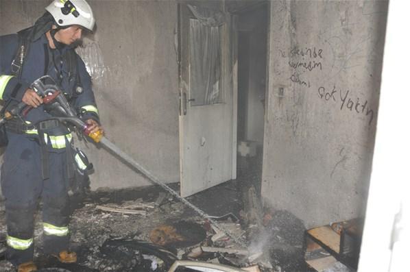 Ev sahibi dehşeti Kirayı alamayınca evi yaktı iddiası