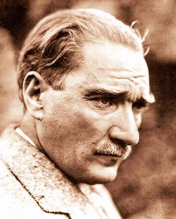 Atatürkün o meşhur fotoğrafının hikayesi ortaya çıktı