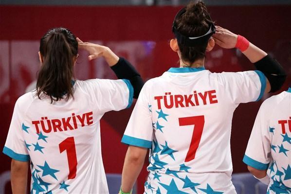 2020 Tokyoda tarihi başarı Kadınlar golbol finalinde  ABDyi 9-2 yenen Türkiye, altın madalyaya ulaştı