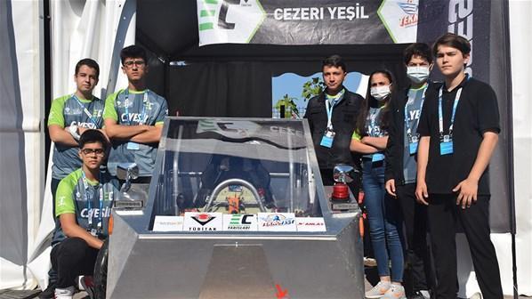 Lise öğrencilerinin elektrikli araçları yarış pistinin enerjisini yükseltti