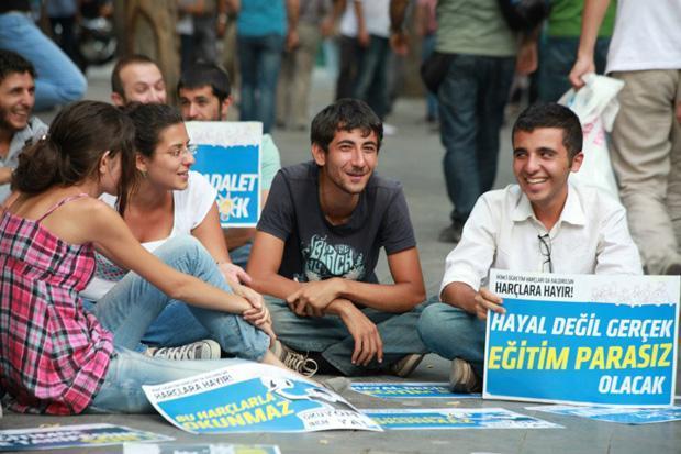 Polis ambulansın girmesine izin vermedi