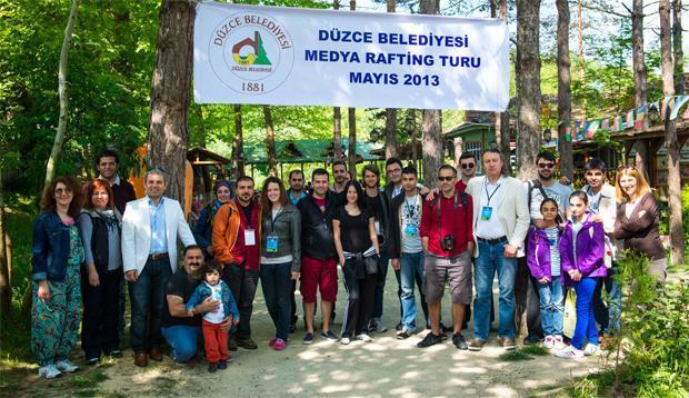 Medya raftingte heyecanlı anlar