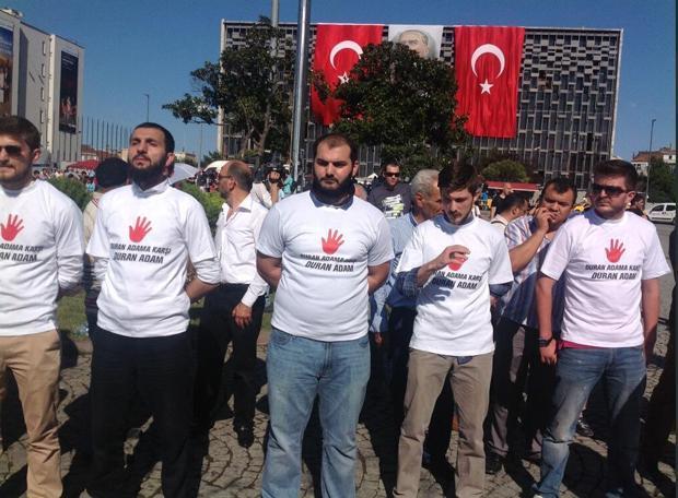 Duran adama karşı duran adamlar