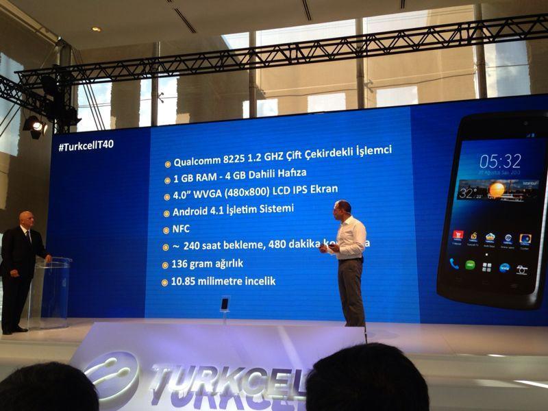 Turkcell ilk yerli akıllı telefonu T40ı tanıttı